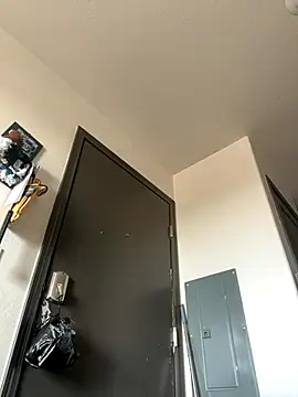 Snapshot of SexyB214 chatting on 3, 11, 2025 SexyB214 online show from 3, 11, 2025