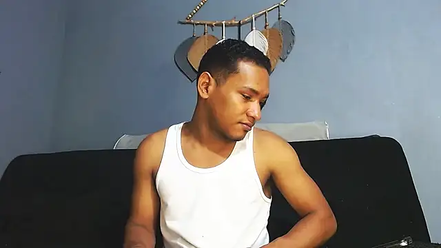 Grandeygruesa1 online show from 1, 5, 2026