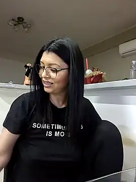 Milf Abigail online show from 28, 1, 2025