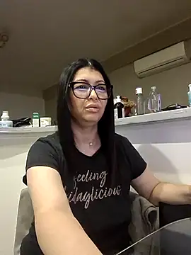 Milf Abigail online show from 9, 10, 2025