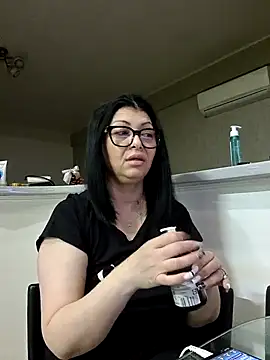 Snapshot of Milf_Abigail chatting on 21, 2, 2026 Milf Abigail online show from 21, 2, 2026