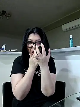 Snapshot of Milf_Abigail chatting on 7, 3, 2026 Milf Abigail online show from 7, 3, 2026