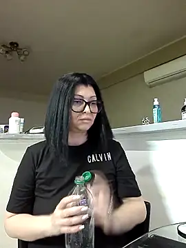 Snapshot of Milf_Abigail chatting on 21, 3, 2026 Milf Abigail online show from 21, 3, 2026