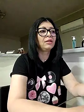 Snapshot of Milf_Abigail chatting on 29, 3, 2026 Milf Abigail online show from 29, 3, 2026