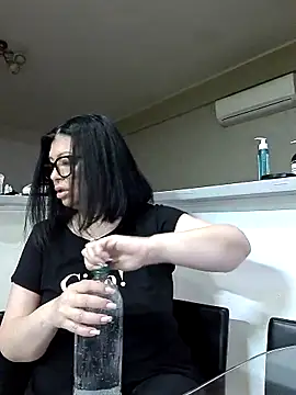 Snapshot of Milf_Abigail chatting on 31, 3, 2026 Milf Abigail online show from 31, 3, 2026