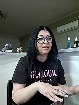 Snapshot of Milf_Abigail chatting on 2, 4, 2026 Milf Abigail online show from 2, 4, 2026