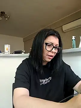 Milf Abigail online show from 11, 6, 2026