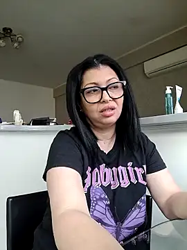 Milf Abigail online show from 15, 6, 2026