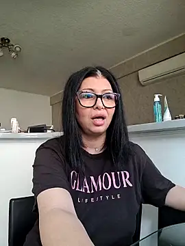 Milf Abigail online show from 1, 7, 2026