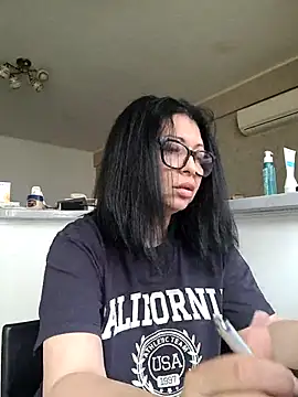 Milf Abigail online show from 5, 7, 2026