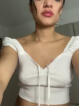 Alicia ALICIA online show from 4, 1, 2025