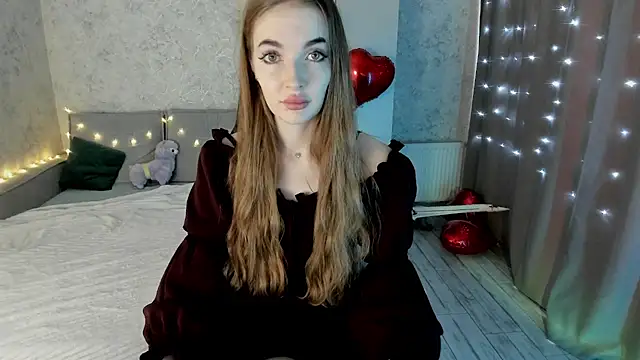 Snapshot of LissaCain chatting on 13, 3, 2026 LissaCain online show from 13, 3, 2026