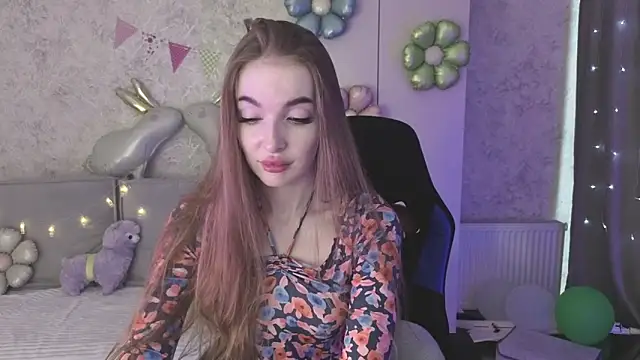 Snapshot of LissaCain chatting on 29, 3, 2026 LissaCain online show from 29, 3, 2026