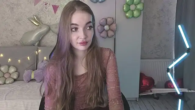 Snapshot of LissaCain chatting on 2, 4, 2026 LissaCain online show from 2, 4, 2026