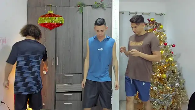 badguyss bisex online show from 30, 12, 2024