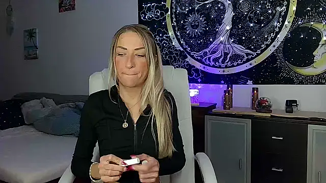 SexxyLiviaa online show from 4, 11, 2025