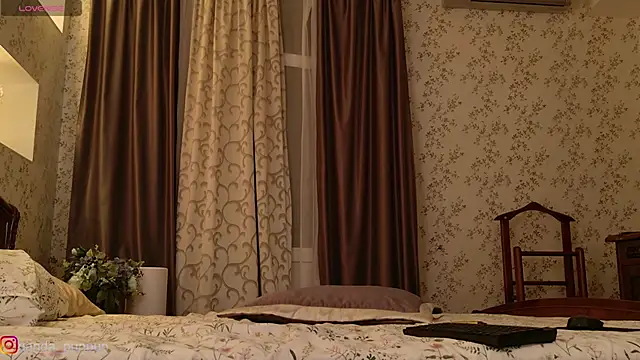 Snapshot of Neko_Kimiko chatting on 19, 1, 2025 Neko Kimiko online show from 19, 1, 2025