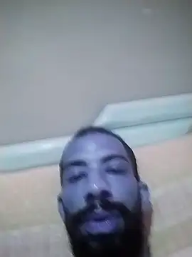 Snapshot of UncutToyBoy23cm chatting on 22, 2, 2025 UncutToyBoy23cm online show from 22, 2, 2025