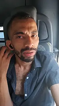 Snapshot of UncutToyBoy23cm chatting on 7, 3, 2025 UncutToyBoy23cm online show from 7, 3, 2025