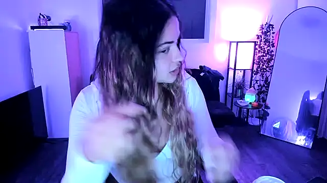 Snapshot of MelSaunders chatting on 21, 11, 2025 MelSaunders online show from 21, 11, 2025