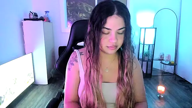 Snapshot of MelSaunders chatting on 28, 11, 2025 MelSaunders online show from 28, 11, 2025