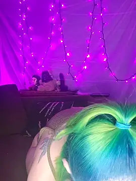 EverlyEster online show from 16, 5, 2026