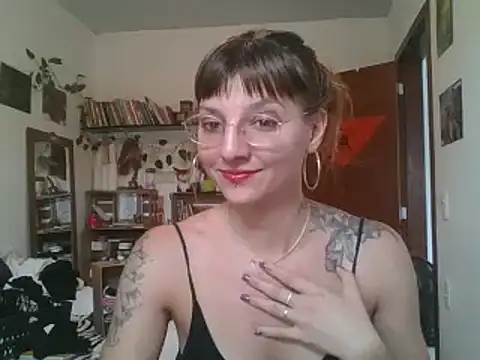 Snapshot of SweetyBabyDemon chatting on 4, 12, 2024 SweetyBabyDemon online show from 4, 12, 2024