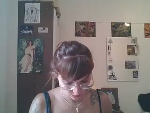 Snapshot of SweetyBabyDemon chatting on 4, 1, 2025 SweetyBabyDemon online show from 4, 1, 2025