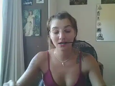 Snapshot of SweetyBabyDemon chatting on 4, 3, 2025 SweetyBabyDemon online show from 4, 3, 2025