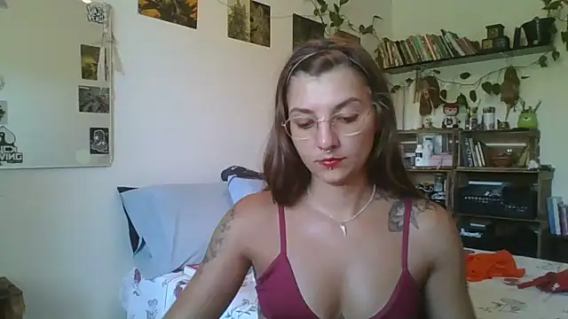 Snapshot of SweetyBabyDemon chatting on 8, 3, 2025 SweetyBabyDemon online show from 8, 3, 2025