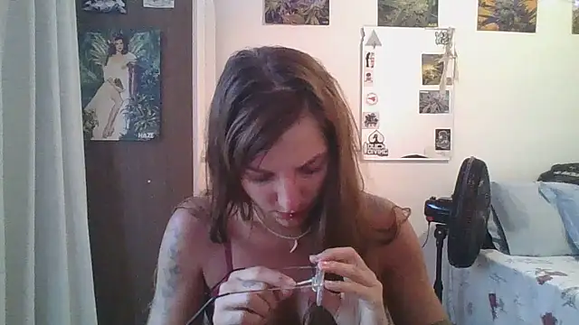 Snapshot of SweetyBabyDemon chatting on 9, 3, 2025 SweetyBabyDemon online show from 9, 3, 2025