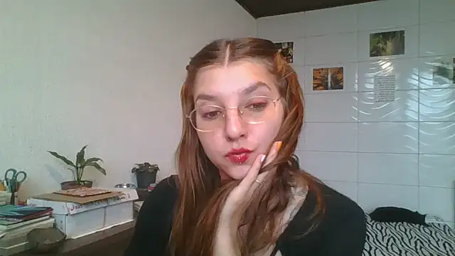 SweetyBabyDemon online show from 1, 12, 2025