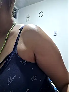 gatadeojosclaros online show from 14, 2, 2026