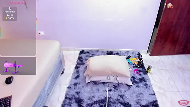 BrianaHazel online show from 2, 10, 2025