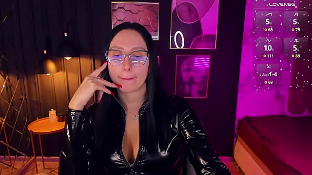Christy Calypso online show from 3, 12, 2024
