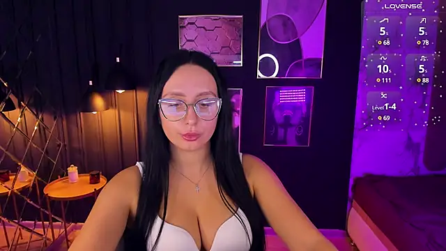 Christy Calypso online show from 10, 12, 2024