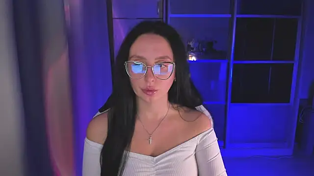 Christy Calypso online show from 7, 10, 2025