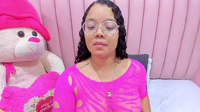 ISABELLA 020 online show from 25, 11, 2025