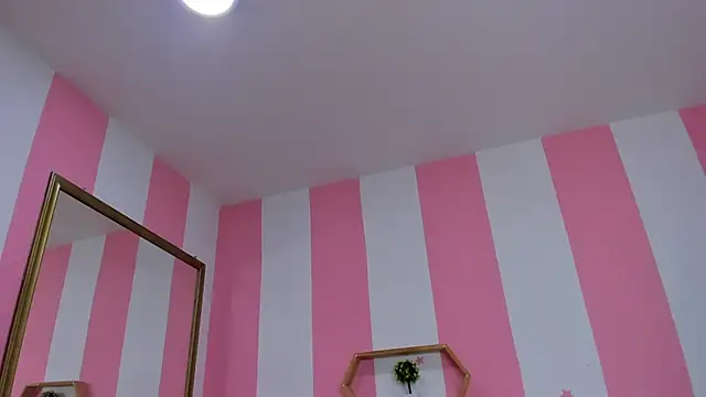 ISABELLA 020 online show from 12, 3, 2026