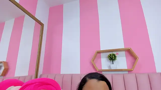ISABELLA 020 online show from 5, 5, 2026