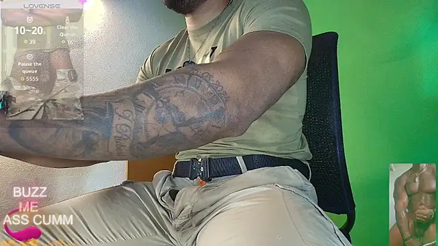 Snapshot of hot_black3 chatting on 14, 2, 2026 hot black3 online show from 14, 2, 2026