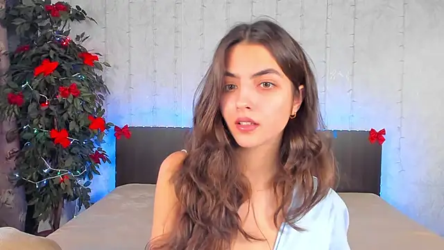 Snapshot of Milana_Crystal_ chatting on 30, 12, 2024 Milana Crystal online show from 30, 12, 2024