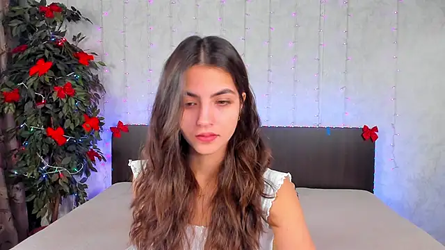 Snapshot of Milana_Crystal_ chatting on 17, 1, 2025 Milana Crystal online show from 17, 1, 2025