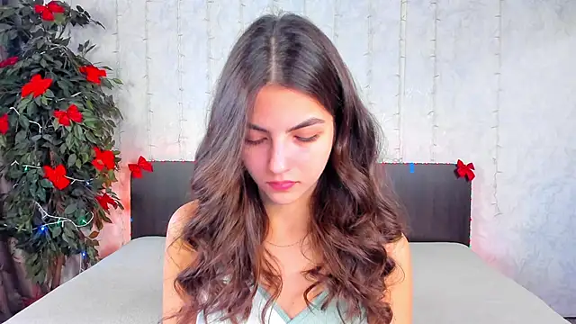 Snapshot of Milana_Crystal_ chatting on 21, 1, 2025 Milana Crystal online show from 21, 1, 2025