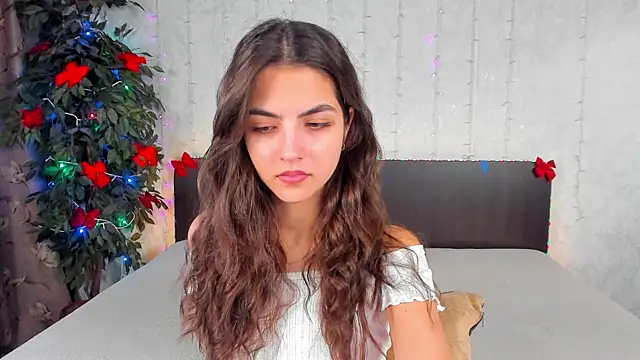 Snapshot of Milana_Crystal_ chatting on 27, 1, 2025 Milana Crystal online show from 27, 1, 2025