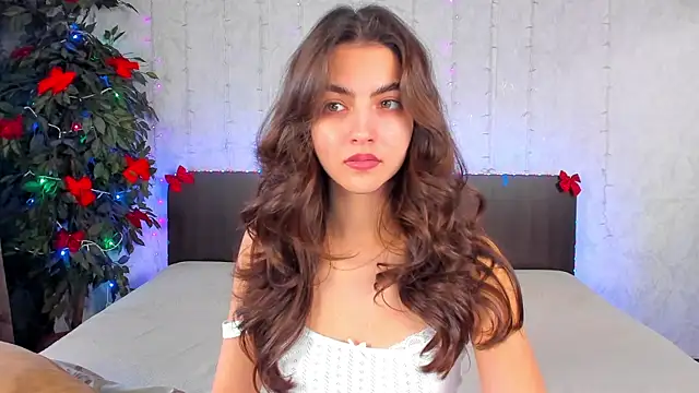 Snapshot of Milana_Crystal_ chatting on 28, 1, 2025 Milana Crystal online show from 28, 1, 2025