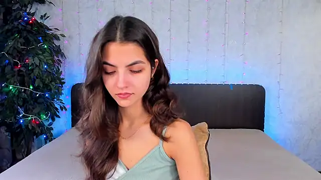 Snapshot of Milana_Crystal_ chatting on 30, 1, 2025 Milana Crystal online show from 30, 1, 2025