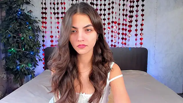 Snapshot of Milana_Crystal_ chatting on 4, 2, 2025 Milana Crystal online show from 4, 2, 2025