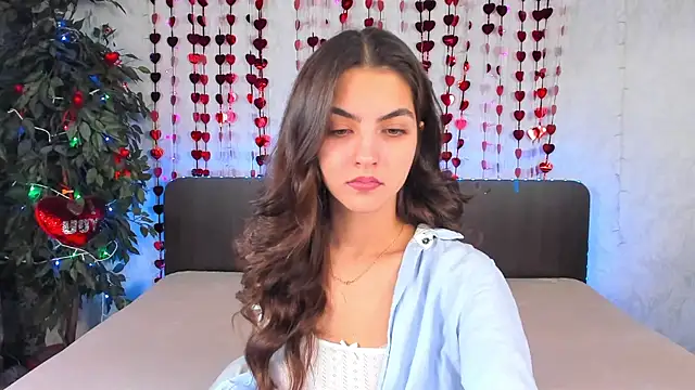 Snapshot of Milana_Crystal_ chatting on 6, 2, 2025 Milana Crystal online show from 6, 2, 2025