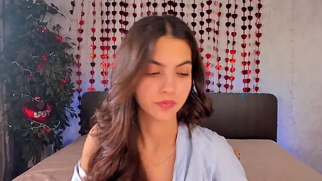 Snapshot of Milana_Crystal_ chatting on 16, 2, 2025 Milana Crystal online show from 16, 2, 2025